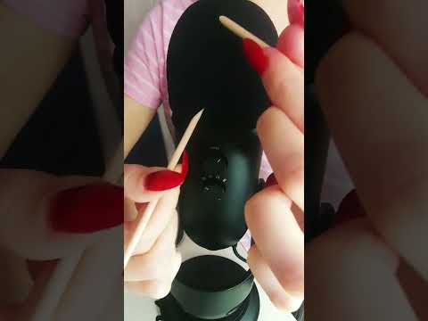 ASMR Scratching #asmr #asmrshorts #shorts #scratch #scratching