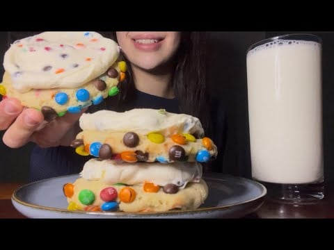 ASMR FROSTED M&M SUGAR CRUMBL COOKIES
