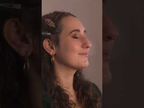 asmr makeup application on a real person (unintentional asmr)