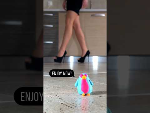 Pea vs. Play-doh Birds! Oddly Satisfying High Heels Crushing Things! ASMR