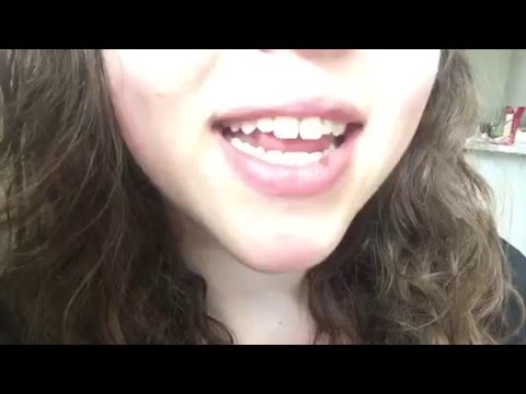 ASMR|| Upclose whisper|| eating seaweed