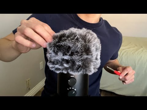 ASMR | Bug searching (Fluffy mic scratching and plucking)