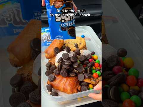 When Asian mom gets hungry while grocery shopping… #food #eating #mukbang #EasyRecipe