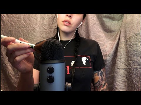 ASMR mic brushing, soft spoken