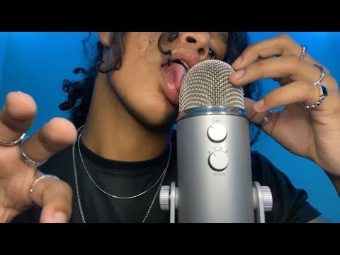 ASMR SPIT PAINTING MOUTH SOUNDS FAST AND AGGRESSIVE + HAND SOUNDS 🎨