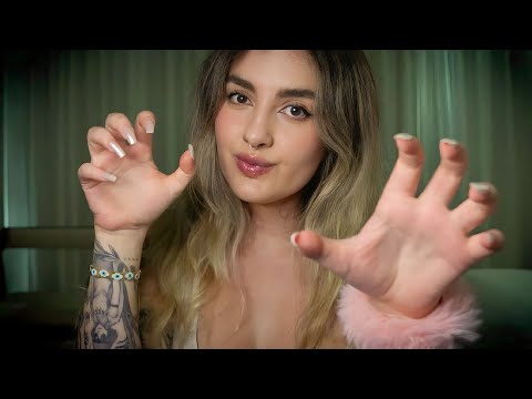 asmr COSQUILLAS en tu ESPALDA atención personal para dormir Ale ASMR