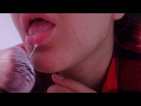 Asmr spit painting with a brush Асмр звуки рта и кисточки 