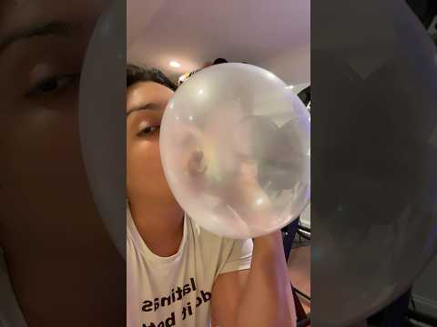 BIG BUBBLE ASMR | blowing a HUGE bubble gum sound #bubblegum #bubbles