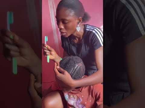 Asmr fast and aggressive hair scratching with bubblegum #tingling #asmr #satisfying #scratch