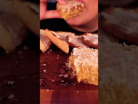 EXTRA STICKY RAW HONEYCOMB! 😲#asmreating #asmr #eatingshow #explore