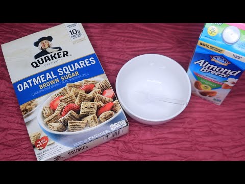 QUAKER BROWN SUGAR OATMEAL SQUARES ASMR EATING SOUNDS