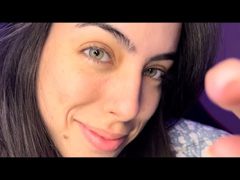 ASMR- MENINA QUE SENTA ATRÁS DE VOCÊ MEXENDO NO SEU CABELO