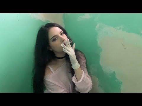 asmr Курю Сигарету в подЪезде 🚬 girl smoking cigarette