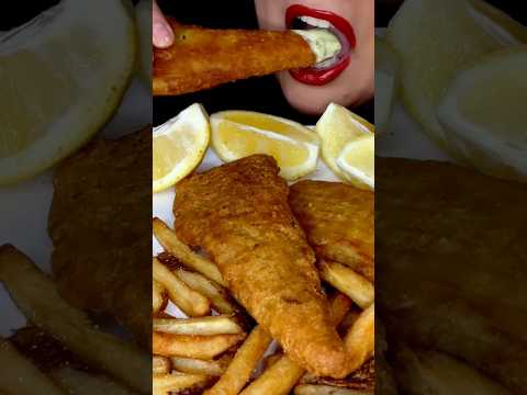 Extra crispy fish and chips drenched in creamy sauce #asmr #friedfish #food #mukbang #summerofgoals