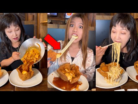 EATING CREAMY CARBONARA PASTA & TTEOKBOKKI IN FRIED BOWLS!