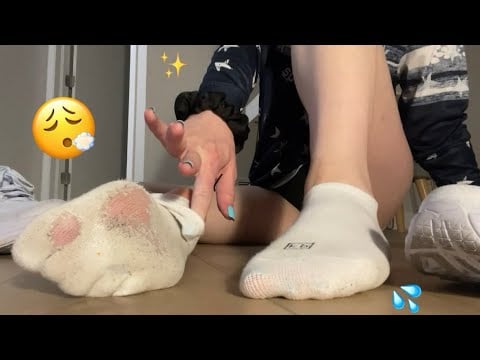 my sweat destroyed my white socks