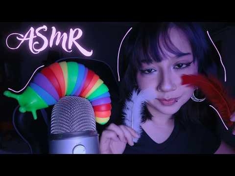 ASMR Explorando Gatilhos de Fidget Toys 🌈🎧 ~ Largatinha, penas e +