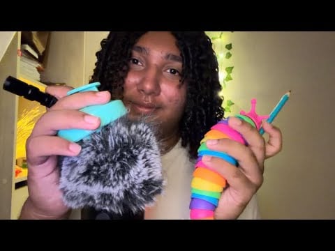 ASMR suis mes instructions - lumière, visuel et bruits de bouche 👄 