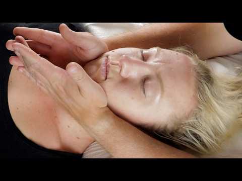 Head, Jaw & Neck Massage For Deep Sleep 😴 Pressure Point Relaxation