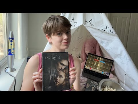 ASMR | It’s 2012: You Have a Sleepover With Your Friend (computer games + Buzzfeed quiz)