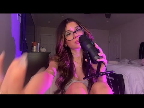 ASMR play roblox with me! {soft spoken, nail sounds, obby!}