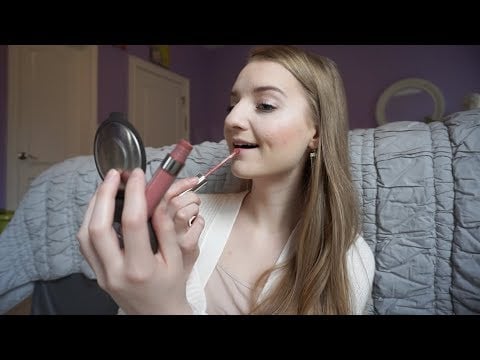 [ASMR] Trying On Lip Products - Lipstick, Liquid Lipstick & Lipgloss!