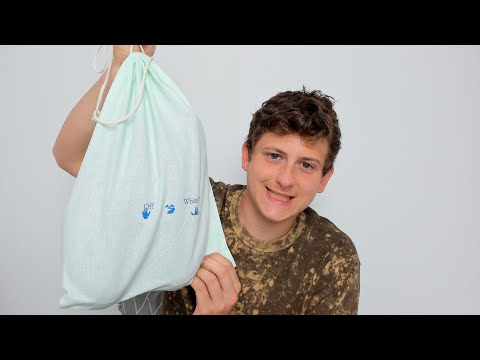 ASMR Shoe Store ( Selling You Shoes ) Roleplay!