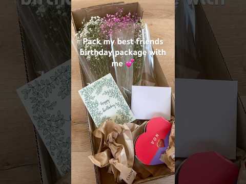 ASMR - Pack my best friends birthday package with me #asmr #notalking #birthdaypackages