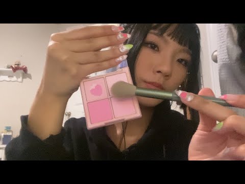 doing ur makeup on the screen rp-asmr