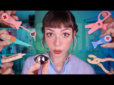 ASMR MÉDICA FAKE TE ATENDE COM OBJETOS DE MADEIRA 🪵