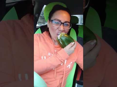 EATING GREEN PEPPER WITH  COCO CREAM#shortsfeed #everyone #mukbang #asmr