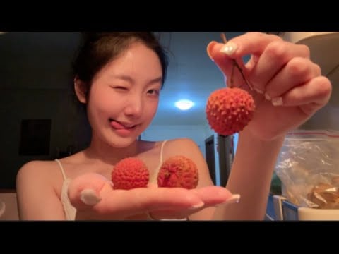 ”KC Sleep Aid” Series of Stealing the Fridge: Episode 4 - Eating Litchi