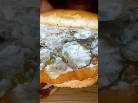 Wendy’s NEW dill pickle chicken sandwich #asmr #shorts #summerofgoals