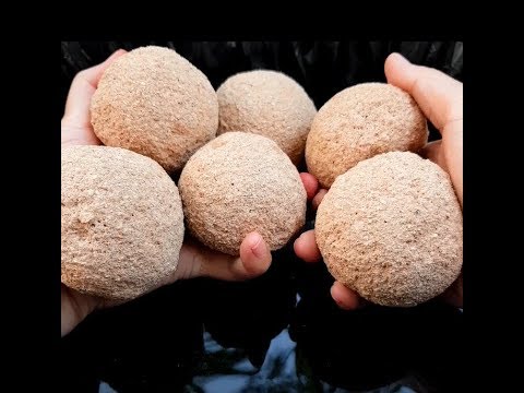 ASMR : Crumbling Sand Balls into Water! #109