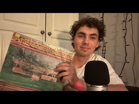 ASMR Record Store Roleplay🎤🎧 | Whispered ASMR shop Roleplay