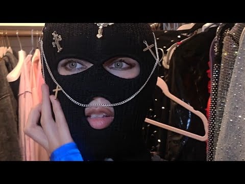 Guten Morgen! Quick ASMR of my closet 