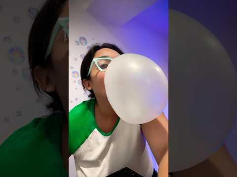 BUBBLE GUM | blowing big bubble gum bubble #bubble #hubbabubba