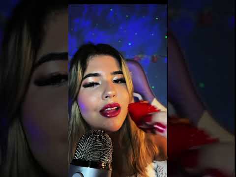 ASMR Comendo Morango do Amor 🍓😴 #asmr #asmrmukbangasmr