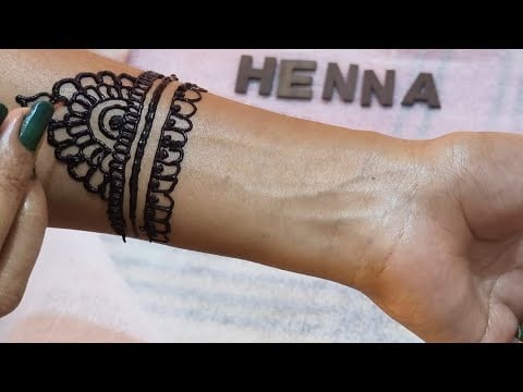 Applying mehndi with calm and soothing vibes 🌿💚 | Relaxing ASMR for peace and sleep
