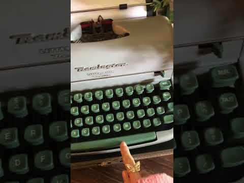 Unexpected Tingles 2 - Vintage 1950s Remington Letter-Riter Deluxe