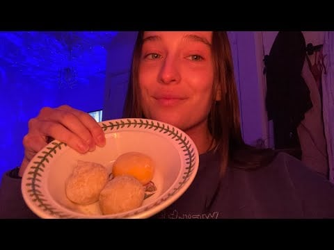 *ASMR* eating mochi🍡~ chewing and mouth sounds👄🌃