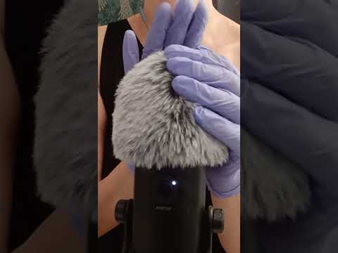 violet gloves