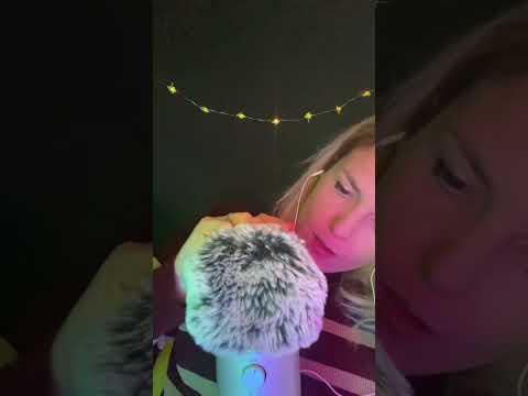 ASMR FR / J’inspecte ta tête. As-tu des poux ? #asmrfr #asmrfrançais #shortsasmr