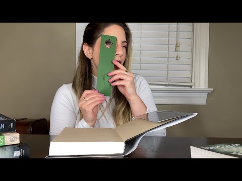 Page turning ASMR | Lots of Finger Licking 📚😋