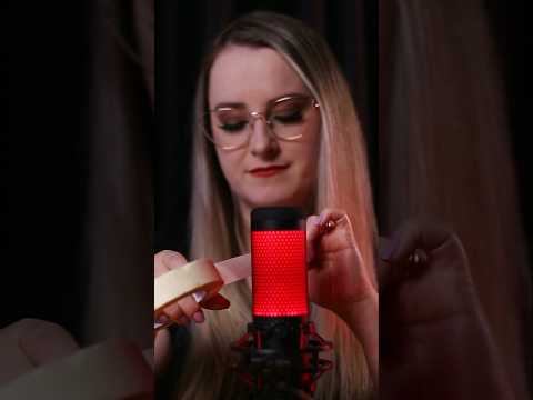 ASMR COLANDO FITA NO MICROFONE Hyper X | #asmr #asmrtriggers #shorts