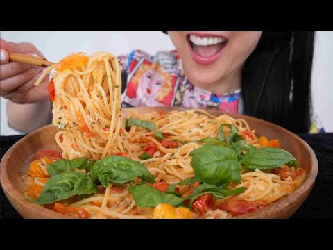 SIMPLE FRESH TOMATO PASTA RECIPE (ASMR EATING SOUNDS) LIGHT WHISPERS | SAS-ASMR