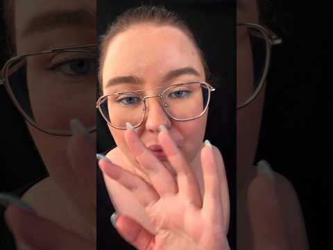 #mouthsoundasmr #relax #tingles #josefinasmr #asmr #asmrshorts #handsounds #handmovementsasmr