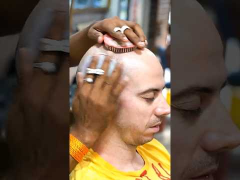 Head Massage with Comb and #earcrack  #headmassage #indianbarber #asmrbarber #asmr