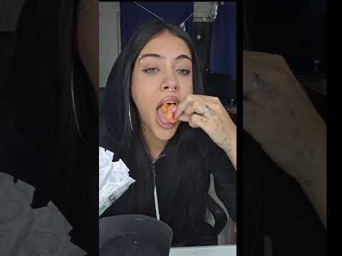 Asmr amiga forra no te escucha #asmr #pov