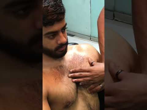 #lahoribarber #massage #sleepaidasmr #massagetherapy #goldentherapy #chestmassage #bestintown